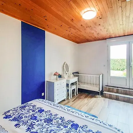 Lovely In With Kitchen Hébergement de vacances