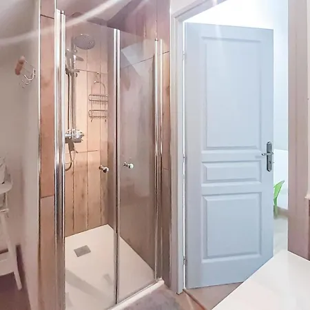 Feriehus Lovely In With Kitchen *