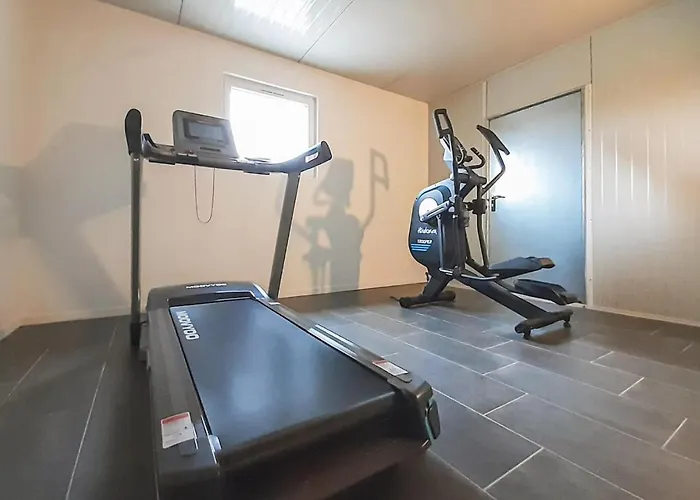 Semesterbostad Lovely In With Kitchen Ledinghem