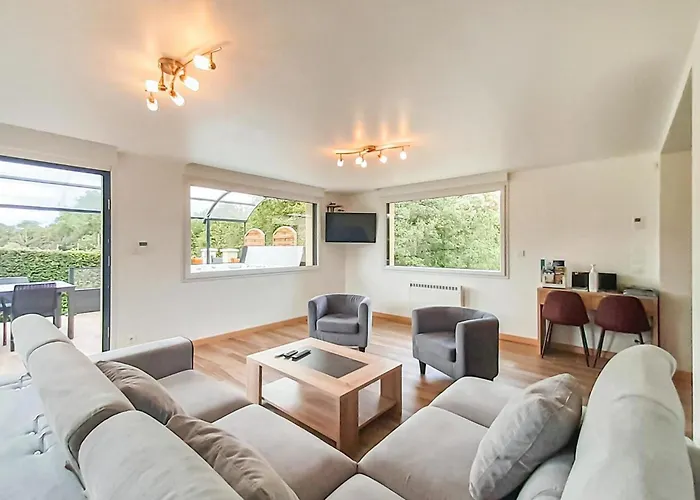 Semesterbostad Lovely In With Kitchen Ledinghem