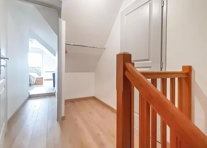 Lovely In With Kitchen *